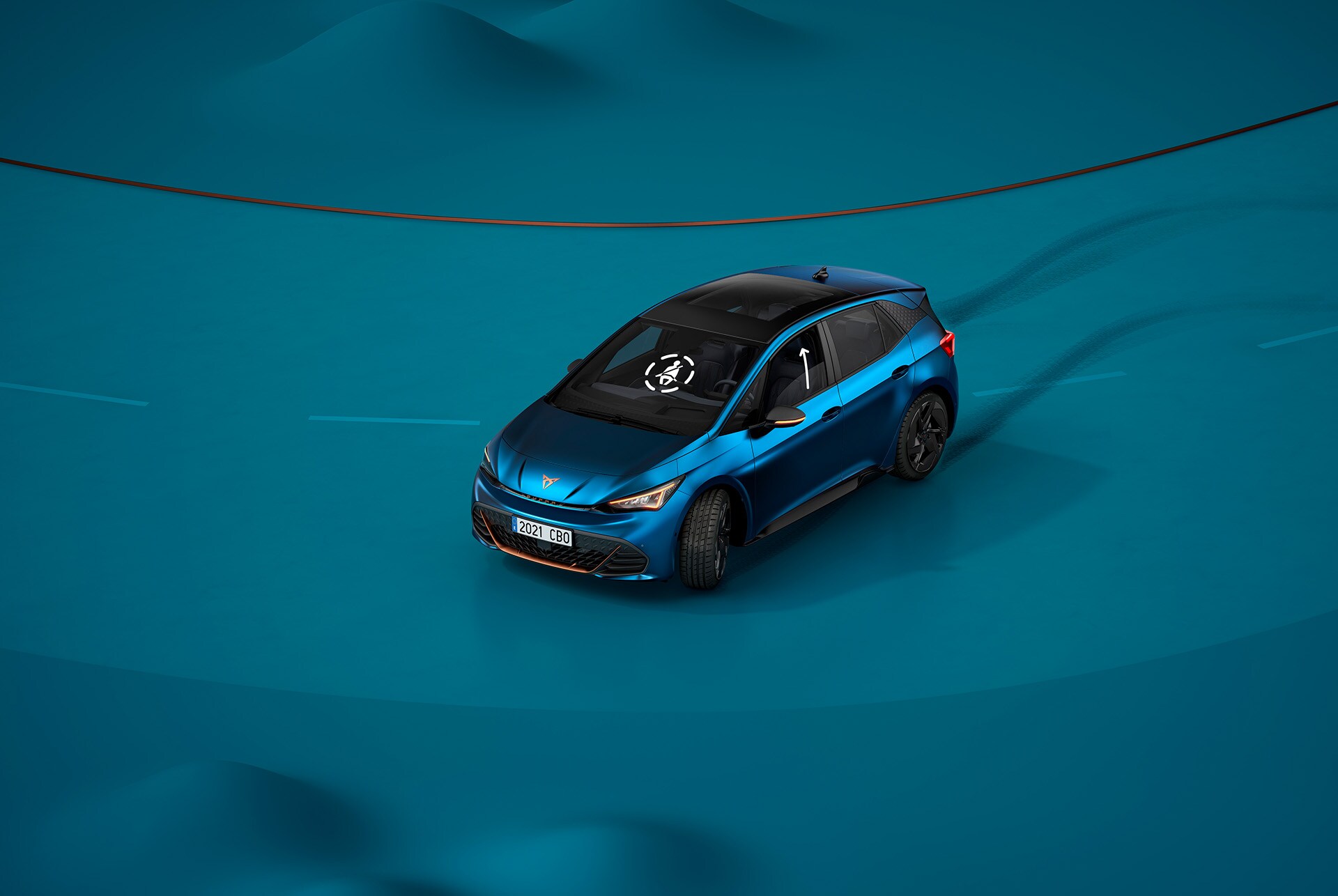 CUPRA Born de color Blau Aurora amb assistència del sistema Pre-Crash. 