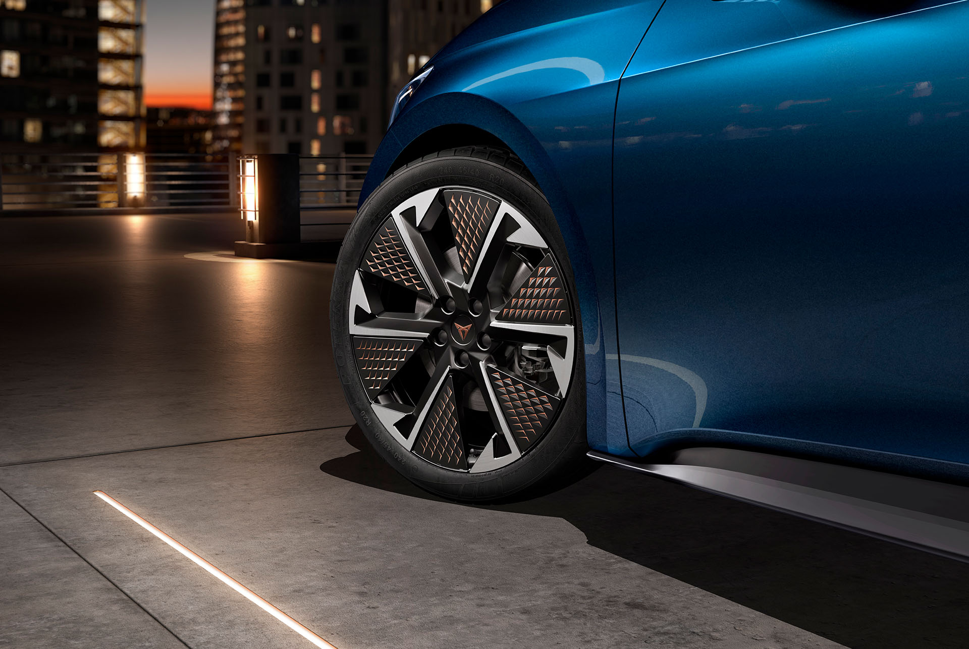 Nou CUPRA Born 2024 - Especificacions Pneumàtics i Llandes Thunderstorm