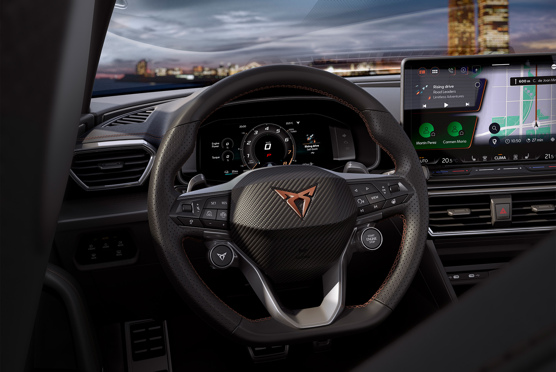 Nou Cupra Leon 2025, volant intel·ligent amb comandaments per satèl·lit, sistemes avançats d'assistència Safety Tech,  control de creuer adaptatiu, manteniment de carril i visualització dinàmica en directe dels senyals de trànsit.