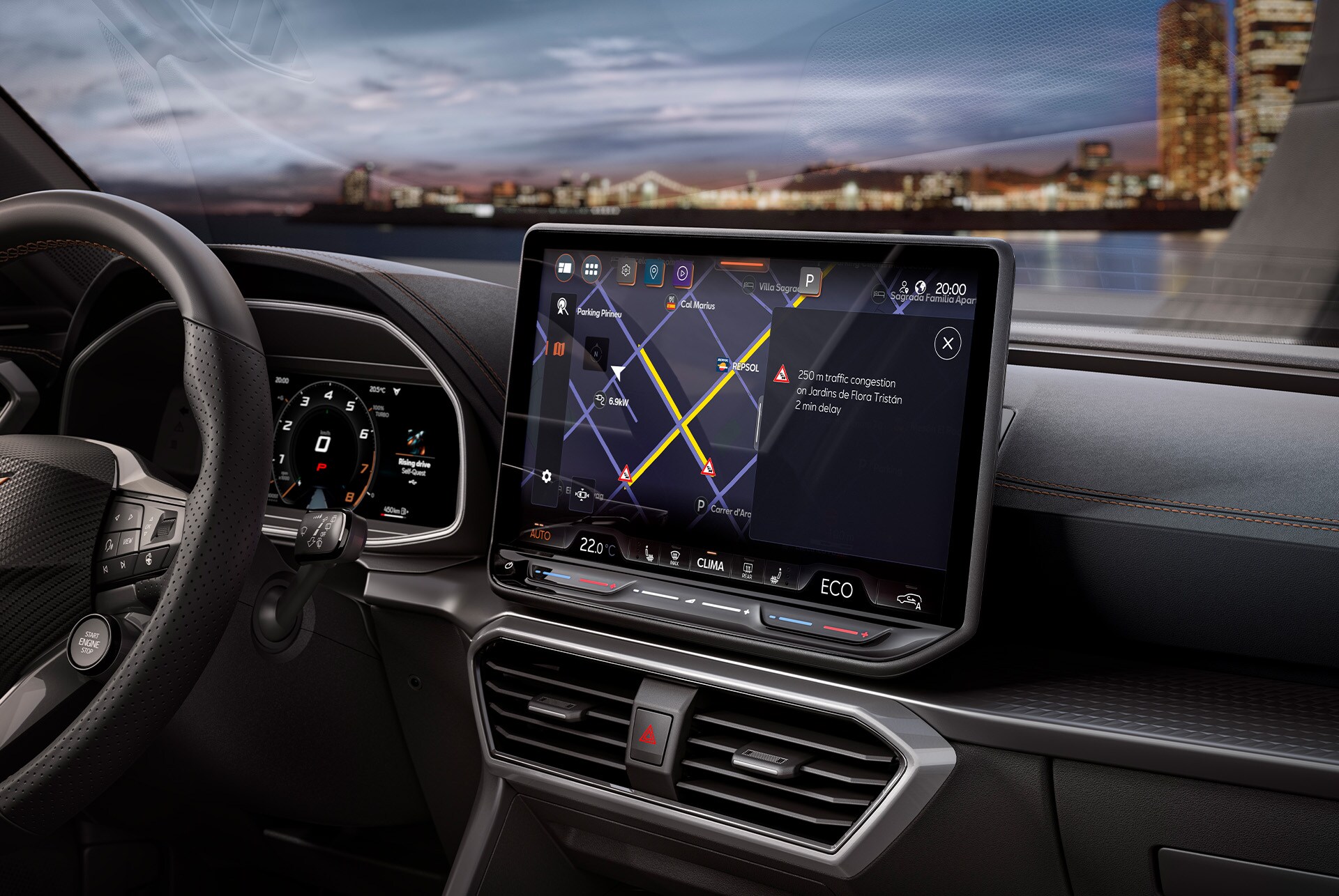 Pantalla de infotainment, volant, quadre de comandament i sortides d'aire del nou vehicle híbrid Cupra Leon 2025.
