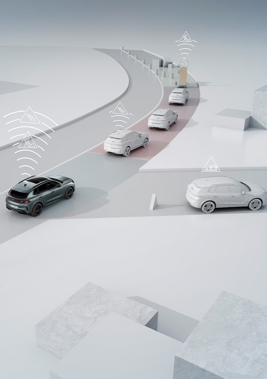 Demostració de la tecnologia de comunicació CAR2X al CUPRA Terramar, mostrant el vehicle comunicant-se amb altres cotxes i infraestructures per millorar la seguretat viària i l'eficiència del trànsit.