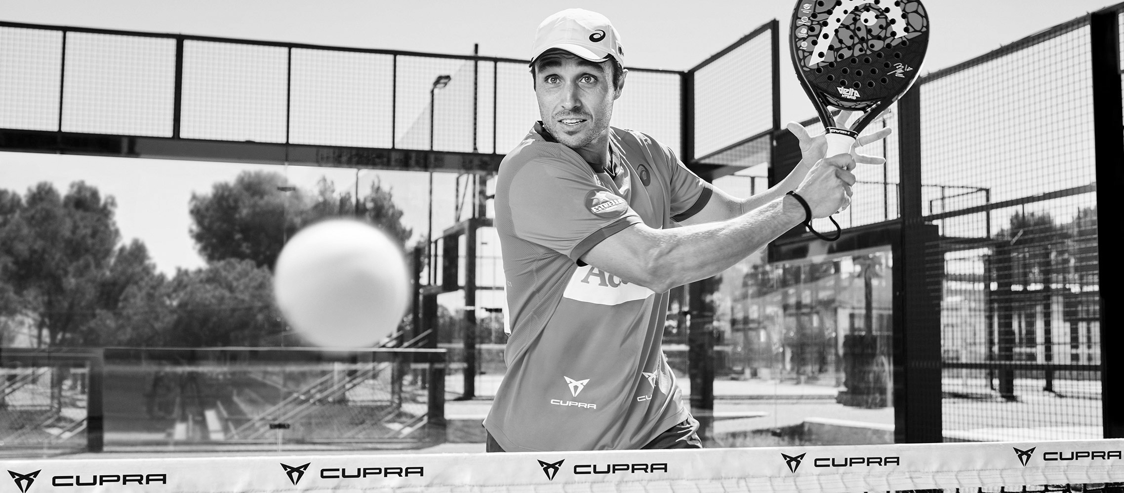 CUPRA Ambassador Fernando Belasteguin playing pádel.